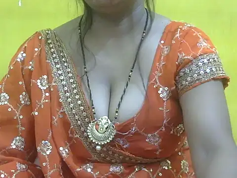 HOT-SEEMAA online show from 7, 6, 2026