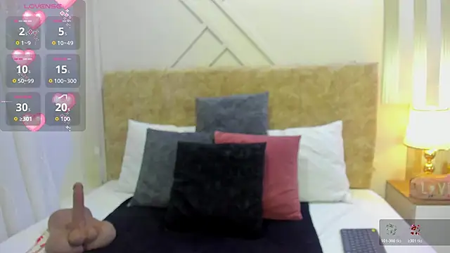 Snapshot of ashley__foxx_ chatting on 30, 10, 2025 ashley foxx online show from 30, 10, 2025