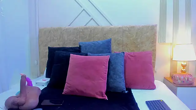 Snapshot of ashley__foxx_ chatting on 3, 11, 2025 ashley foxx online show from 3, 11, 2025