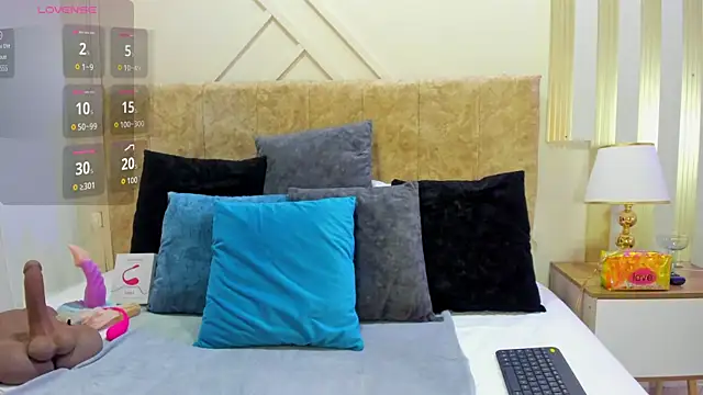 Snapshot of ashley__foxx_ chatting on 21, 11, 2025 ashley foxx online show from 21, 11, 2025