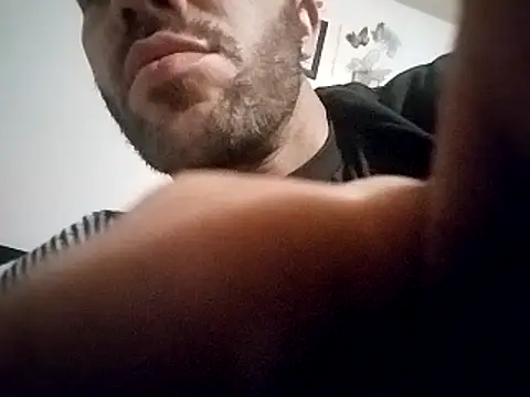 Snapshot of workhard87 chatting on 7, 3, 2025 workhard87 online show from 7, 3, 2025