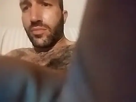 Snapshot of workhard87 chatting on 8, 3, 2025 workhard87 online show from 8, 3, 2025