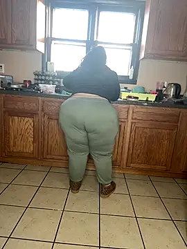 tillymarie34 online show from 14, 12, 2025