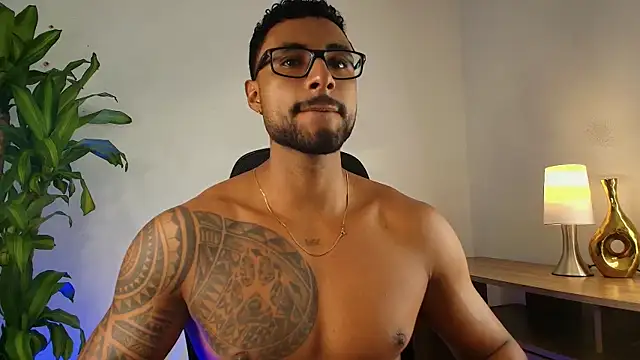 LiamGarcia1 online show from 9, 1, 2026