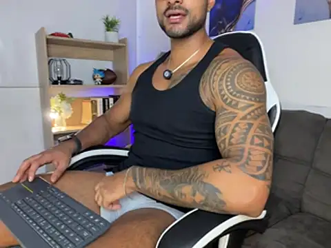 Snapshot of LiamGarcia1 chatting on 17, 7, 2026 LiamGarcia1 online show from 17, 7, 2026