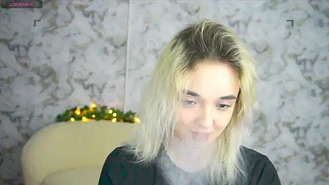 Snapshot of Ashley_S chatting on 17, 4, 2026 Ashley S online show from 17, 4, 2026