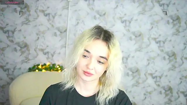 Snapshot of Ashley_S chatting on 21, 4, 2026 Ashley S online show from 21, 4, 2026