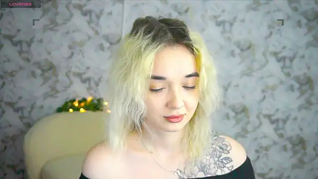 Snapshot of Ashley_S chatting on 22, 4, 2026 Ashley S online show from 22, 4, 2026