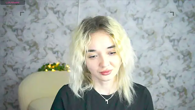 Snapshot of Ashley_S chatting on 25, 4, 2026 Ashley S online show from 25, 4, 2026