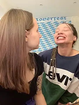 HotCaramellsTV online show from 25, 9, 2025