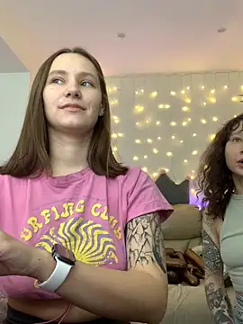 HotCaramellsTV online show from 8, 10, 2025