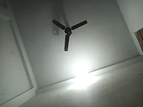 Snapshot of pintuS40 chatting on 2, 1, 2025 pintuS40 online show from 2, 1, 2025