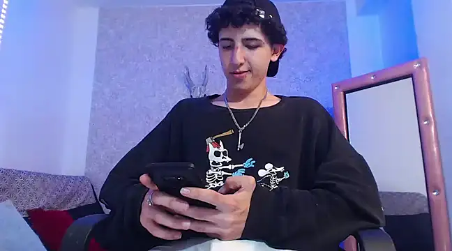 Kerverr  online show from 18, 2, 2025