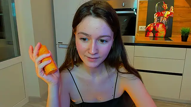 Snapshot of ameli_moon chatting on 10, 12, 2024 ameli moon online show from 10, 12, 2024