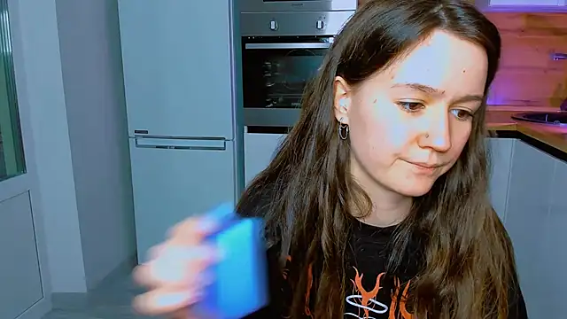 Snapshot of ameli_moon chatting on 1, 3, 2025 ameli moon online show from 1, 3, 2025