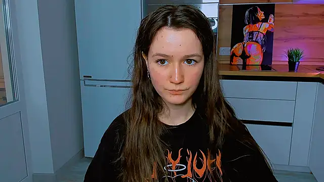 Snapshot of ameli_moon chatting on 4, 3, 2025 ameli moon online show from 4, 3, 2025