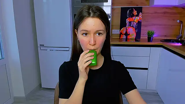 Snapshot of ameli_moon chatting on 19, 3, 2025 ameli moon online show from 19, 3, 2025