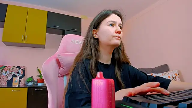 Snapshot of ameli_moon chatting on 27, 9, 2025 ameli moon online show from 27, 9, 2025