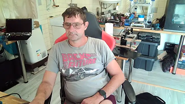 Snapshot of snork80 chatting on 4, 10, 2025 snork80 online show from 4, 10, 2025