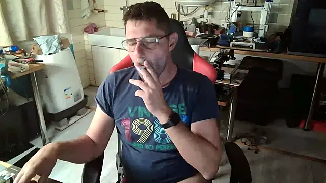 Snapshot of snork80 chatting on 10, 10, 2025 snork80 online show from 10, 10, 2025