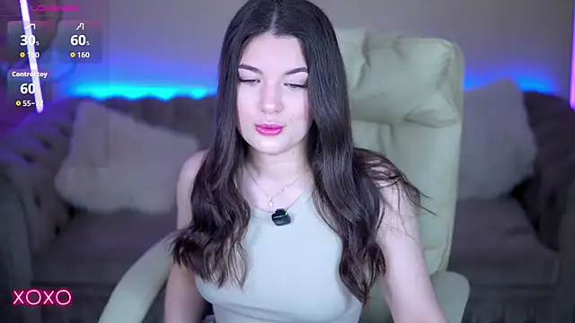 YourLolaBunny online show from 5, 4, 2026