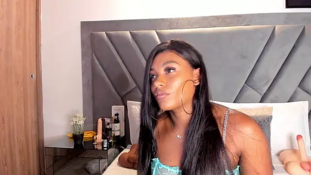 brenda nova18 online show from 13, 11, 2025