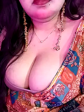 Snapshot of Suhanakhan00 chatting on 13, 3, 2026 Suhanakhan00 online show from 13, 3, 2026