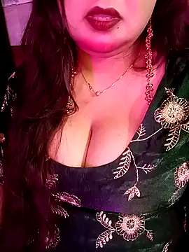 Snapshot of Suhanakhan00 chatting on 15, 3, 2026 Suhanakhan00 online show from 15, 3, 2026