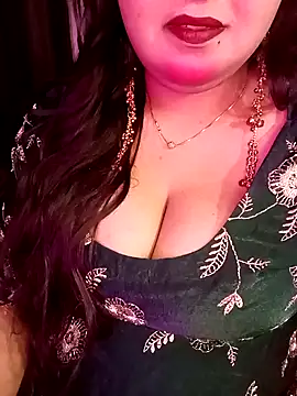 Snapshot of Suhanakhan00 chatting on 17, 3, 2026 Suhanakhan00 online show from 17, 3, 2026
