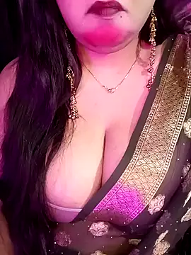 Snapshot of Suhanakhan00 chatting on 18, 3, 2026 Suhanakhan00 online show from 18, 3, 2026
