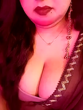 Snapshot of Suhanakhan00 chatting on 12, 4, 2026 Suhanakhan00 online show from 12, 4, 2026