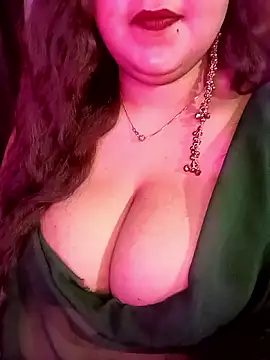 Snapshot of Suhanakhan00 chatting on 6, 5, 2026 Suhanakhan00 online show from 6, 5, 2026
