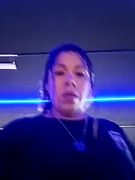 Karenn12 online show from 6, 2, 2026