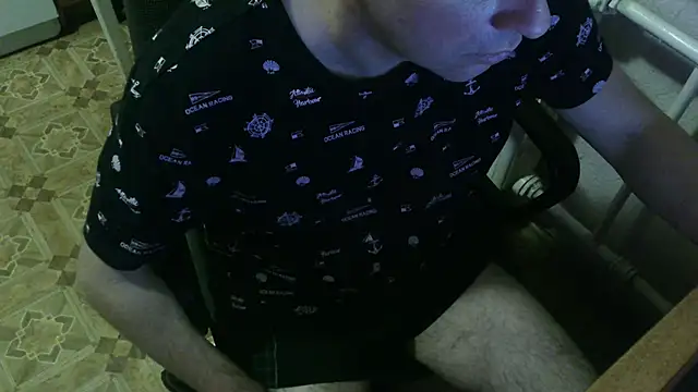 Snapshot of AlDON59 chatting on 10, 2, 2025 AlDON59 online show from 10, 2, 2025