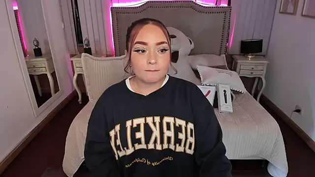 Snapshot of Valentina_Se chatting on 5, 2, 2025 Valentina Se online show from 5, 2, 2025