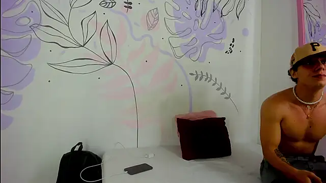 Snapshot of EVAN_XOX chatting on 9, 1, 2025 EVAN XOX online show from 9, 1, 2025