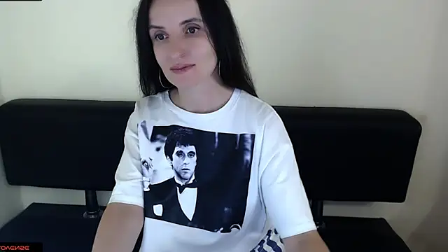 Snapshot of LaimaV_ chatting on 8, 8, 2026 LaimaV online show from 8, 8, 2026