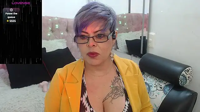 Snapshot of Grecia_Horny chatting on 7, 1, 2025 Grecia Horny online show from 7, 1, 2025