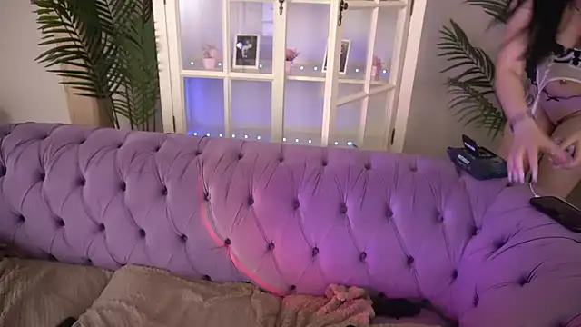 Snapshot of NikkiGoldSide chatting on 22, 6, 2026 NikkiGoldSide online show from 22, 6, 2026