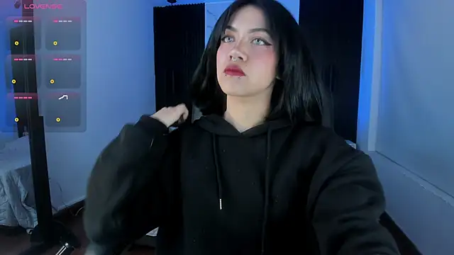 Gianna foxy online show from 4, 12, 2024