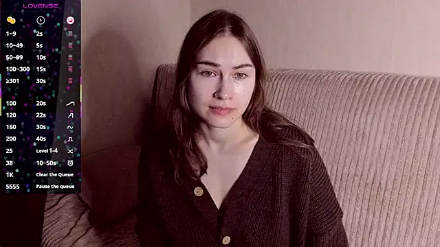 Snapshot of sleeeep_y chatting on 23, 10, 2025 sleeeep y online show from 23, 10, 2025