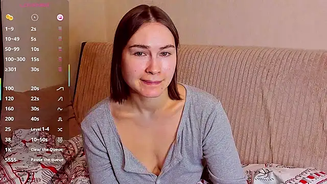 Snapshot of sleeeep_y chatting on 3, 2, 2026 sleeeep y online show from 3, 2, 2026