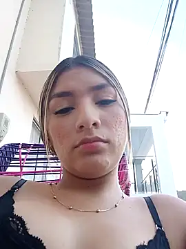 Snapshot of GIRL_DONCELLA chatting on 22, 1, 2025 GIRL DONCELLA online show from 22, 1, 2025