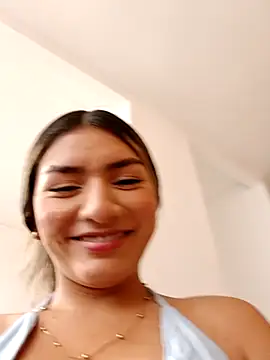 Snapshot of GIRL_DONCELLA chatting on 12, 3, 2025 GIRL DONCELLA online show from 12, 3, 2025