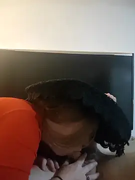 Snapshot of SpecialSpecies chatting on 28, 9, 2025 SpecialSpecies online show from 28, 9, 2025