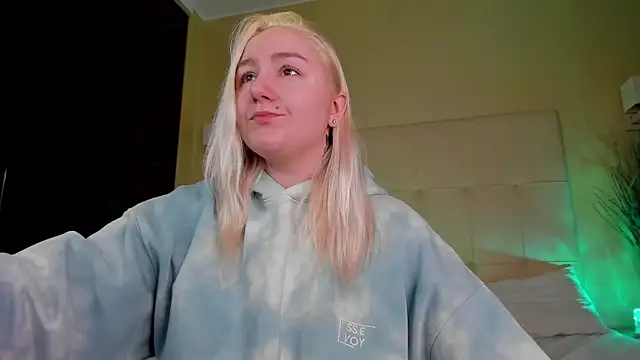 Debbie Taylor online show from 29, 11, 2025