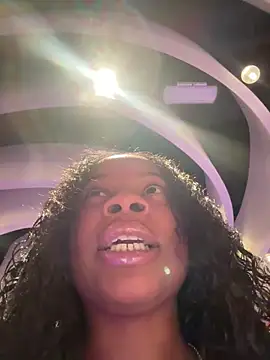 Snapshot of miamiworld chatting on 19, 12, 2025 miamiworld online show from 19, 12, 2025