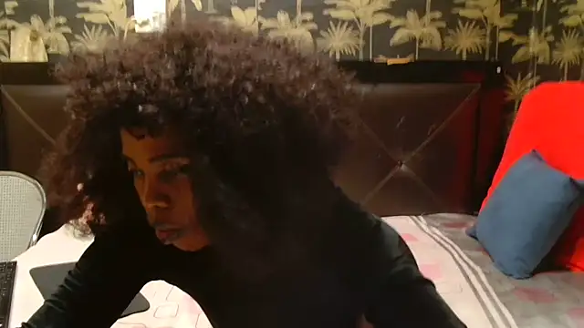 SweetHotLipsX39 online show from 19, 2, 2025