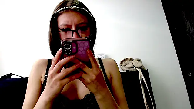 Aurora blossom   online show from 26, 11, 2025