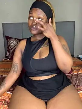 Snapshot of ThickPearlx23 chatting on 28, 7, 2026 ThickPearlx23 online show from 28, 7, 2026